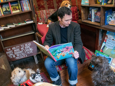 23-02-20_Atlas-Of-Dogs-003